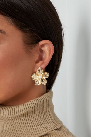 hawaiian pearl earrings h5 Picture3