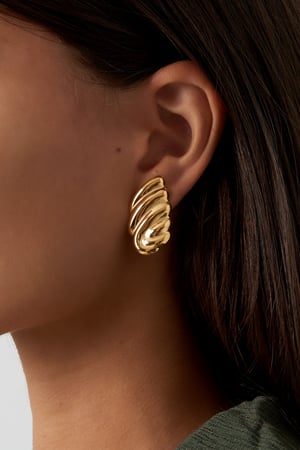 glam stud earrings h5 Picture2
