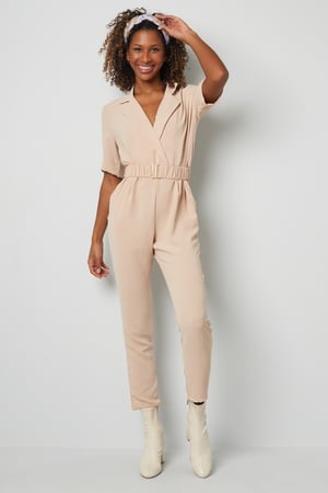 Mono Con Cinturón Beige h5 Imagen5