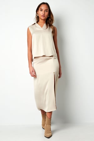Ärmellose Bluse mit V-Ausschnitt – weiß  h5 Bild4
