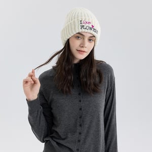 1 Piece Embroidered Heart Rayon Knitted Hat h5 Picture3