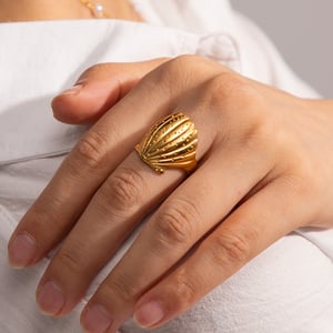 new marine element series jewelry for women, high-end luxury niche titanium steel earrings and necklace accessories  h5 Picture9