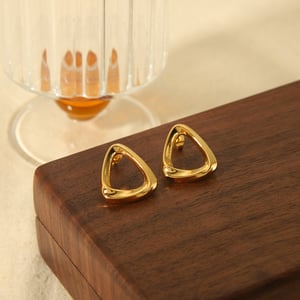1 pair of simple classic  gold-plated stainless steel geometric triangle earrings for women's jewelry for daily wear h5 Picture3