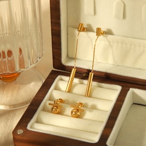 1 pair of classic fashion  gold-plated stainless steel geometric earrings for women for daily wear h5 Picture5