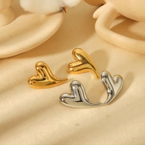 1 pair of stylish simple  gold plated stainless steel smooth heart-shaped earrings suitable for everyday wear by women h5 Picture3