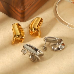 1 pair of stylish  gold plated stainless steel irregular curved earrings for ladies daily wear h5 Picture3