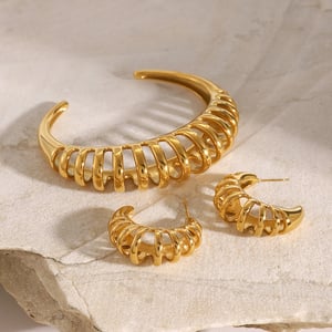1 paio di orecchini a cerchio cavi in acciaio inossidabile oro 18k modello da strada alla moda stesso stile bracciale a maglie cave orecchini da donna set h5 Immagine3