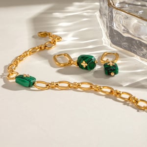 1 stück ethnische serie elegante geometrische edelstahl  vergoldet damen charm armbänder h5 Bild4