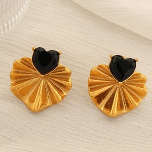 1 pair classic series retro heart stainless steel  gold plated zircon women stud earrings h5 Picture7