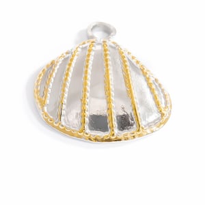 1 Piece Trendy Series Classic Flower Shape Stainless Steel Gold & Silver Mixed Color Women's Pendants h5 Picture12