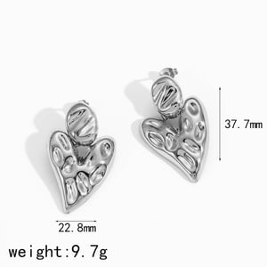 1 Pair Designable Series Retro Heart Hammered Texture Stainless Steel Gold Color Women's Stud Earrings h5 Picture6