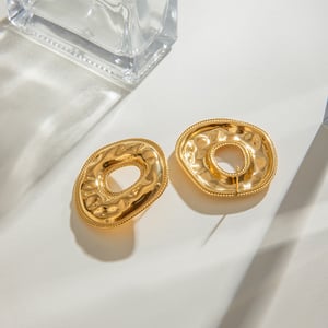 1 pair classic series elegant annular stainless steel  gold plated women stud earrings h5 Picture4