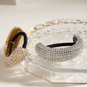 1 paio di fasce per capelli da donna con strass placcate in oro , serie lussuosa, semplici e geometriche, in acciaio inossidabile h5 Immagine2