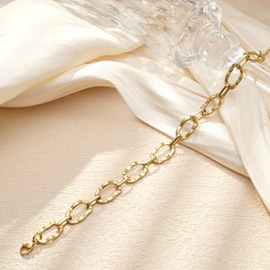 1 Stück Simple Series Elegante geometrische Titanstahl-Goldfarbene Damen-Kettenarmbänder h5 Bild3