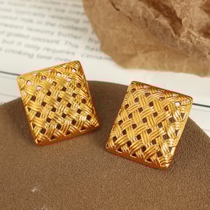 1 Pair Luxurious Series Retro Geometric Titanium Steel   Gold Color  Women's Stud Earrings h5 Picture3