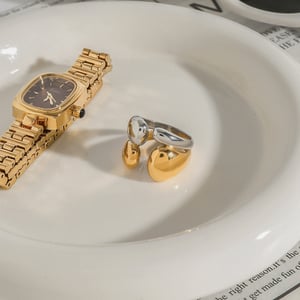1 stück simple series  ringförmige edelstahl goldfarbene damen-einzelringe h5 Bild4