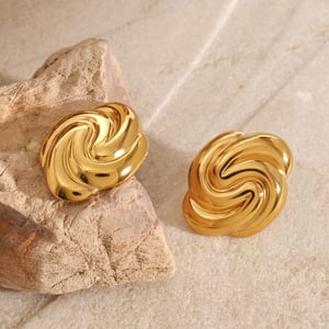 1 çift basit seri retro twist paslanmaz çelik  altın kaplama kadın küpe h5 Resim3