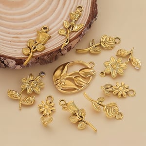 1 Piece Romantic Series Daily Rose Stainless Steel Gold Color Women's Pendants h5 Picture4
