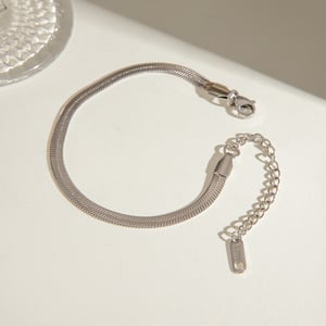 1 Stück Simple Series Tägliche geometrische Edelstahl-Kettenarmbänder für Damen h5 Bild4