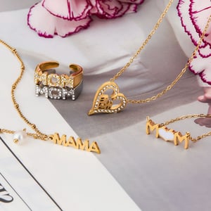1 Piece Romantic Series Mother's Day Mom Letter Stainless Steel Women's Pendant Necklaces h5 Picture3