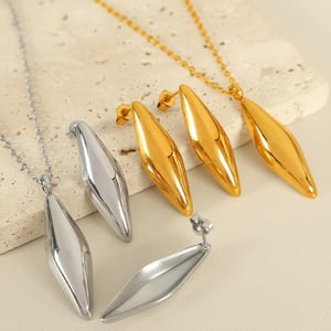 1 Pair Simple Series Daily Geometric Titanium Steel   Gold Color  Women's Stud Earrings h5 Picture7