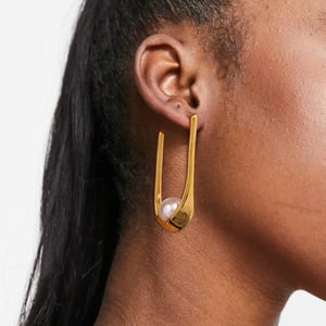 1 Paar Creolen aus Edelstahl mit 18 Karat vergoldeter Kunstperle für Damen h5 Bild4