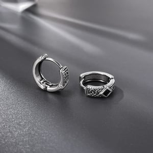 Schillernde Creolen aus Edelstahl mit Rautenmotiv für Herren h5 Bild6