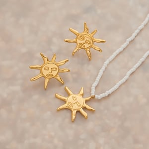 Collares de cuentas de acero inoxidable color dorado con diseño de sol retro h5 Imagen4