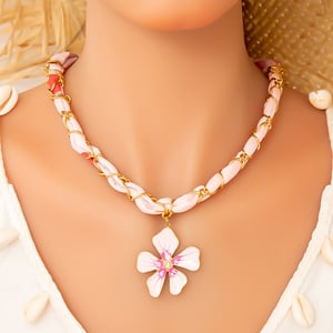 Romantic Flower Stainless Steel  Gold Color Pendant Necklaces h5 Picture6