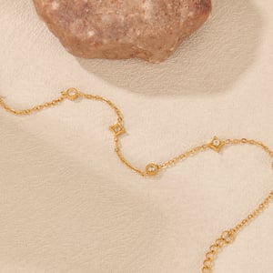 1 Stück Simple Series Tägliche geometrische Edelstahl Gold Farbe Damen Charm Armbänder h5 Bild3