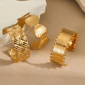 1 Piece Luxurious Series Elegant Strip Stainless Steel   Gold Color  Women's Bangles h5 Picture3