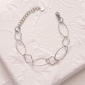 Anspruchsvolle ovale Charm-Armbänder aus goldfarbenem Edelstahl für Damen h5 Bild5