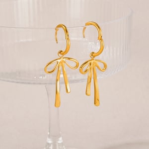 1 Paar einfache Serie täglich Schleife Knoten Edelstahl Gold Farbe Damen Tropfen Ohrringe h5 Bild4