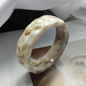 Sophisticated and Elegant Acrylic Women's Bracelets h5 Picture3