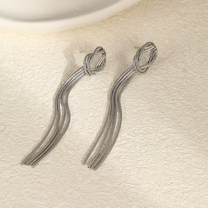 1 Pair Luxurious Series Daily Tassel Stainless Steel Women's Charm Earrings h5 Picture4