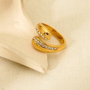 Elegante Stapelringe aus Edelstahl im Luxus-Stil h5 Bild3