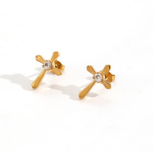 Ohrstecker mit Kreuz aus Edelstahl in Goldfarbe h5