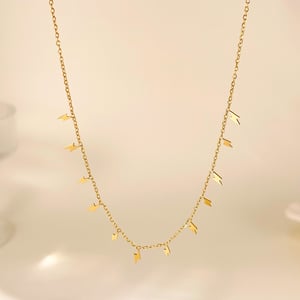 1 pezzo di collana con ciondolo da donna in acciaio inossidabile color oro con forma brillante h5 Immagine5