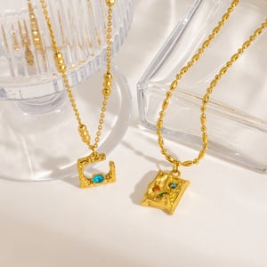 Vintage and Elegant Stainless Steel Pendant Necklace for Women h5 Picture3