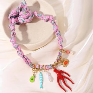 Collier pendentif en acier inoxydable doré pour femme, série romantique, joli foulard corail h5