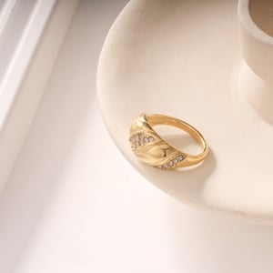 1 Piece Luxurious Series Elegant Twist Stainless Steel Gold Color Women's Gemstone Rings h5 Picture5