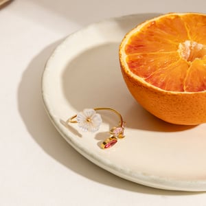 1 Piece Lustrous Shell Flower Stainless Steel Gold Color Women's Gemstone Rings h5 Picture8