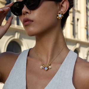 1 Piece Gorgeous Flower Stainless Steel Gold Color Women's Pendant Necklaces h5 Picture6