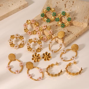 Simple Daily Flower Stainless Steel Gold Color  Women's Stud Earrings h5 Picture4