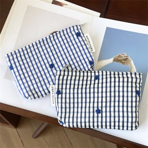 1 Stück karierte blau getönte bestickte kleine Blumen-Kosmetiktasche für Damen h5 Bild4