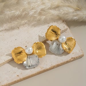 1 Pair Retro Flower Stainless Steel Mixed Color Stud Earrings h5 Picture3