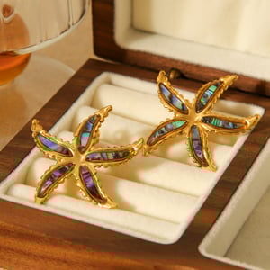 1 par de pendientes sencillos de estrella de mar de acero inoxidable color dorado para mujer h5 Imagen5