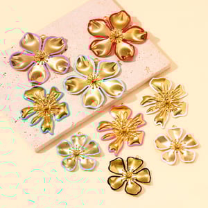 1 Stück polychrome Blumen-Anhänger aus Edelstahl für Damen h5 Bild3