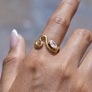 1 Piece Curve Shape Stainless Steel Gold Color Women's Gemstone Rings h5 Picture4