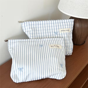 1 Piece Simple Series Sweet Strip Polyester Women's Makeup Bags h5 Picture3
